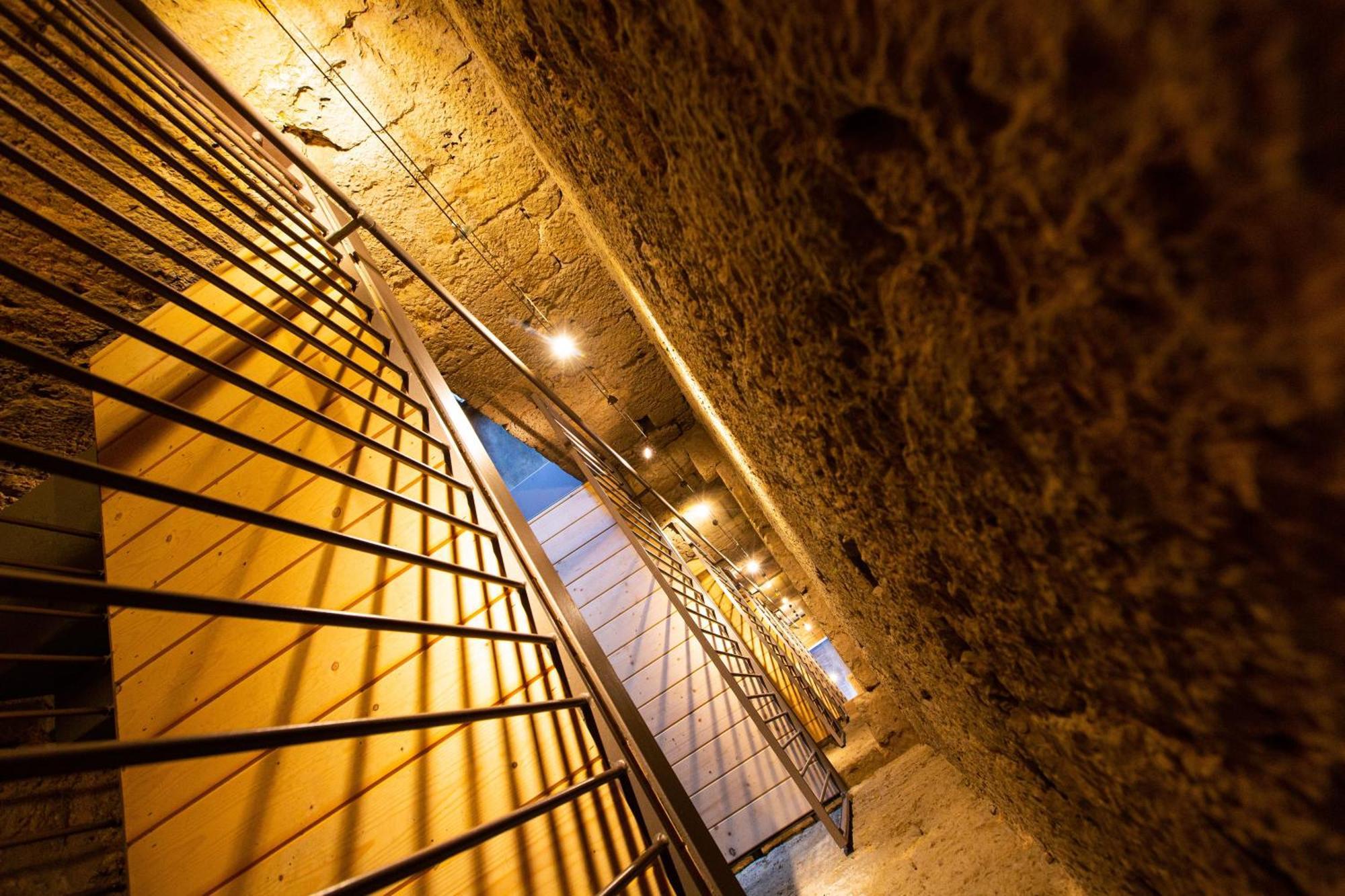 The Artists' Tower - Amazing View From The Tower Apartment San Gimignano Bagian luar foto